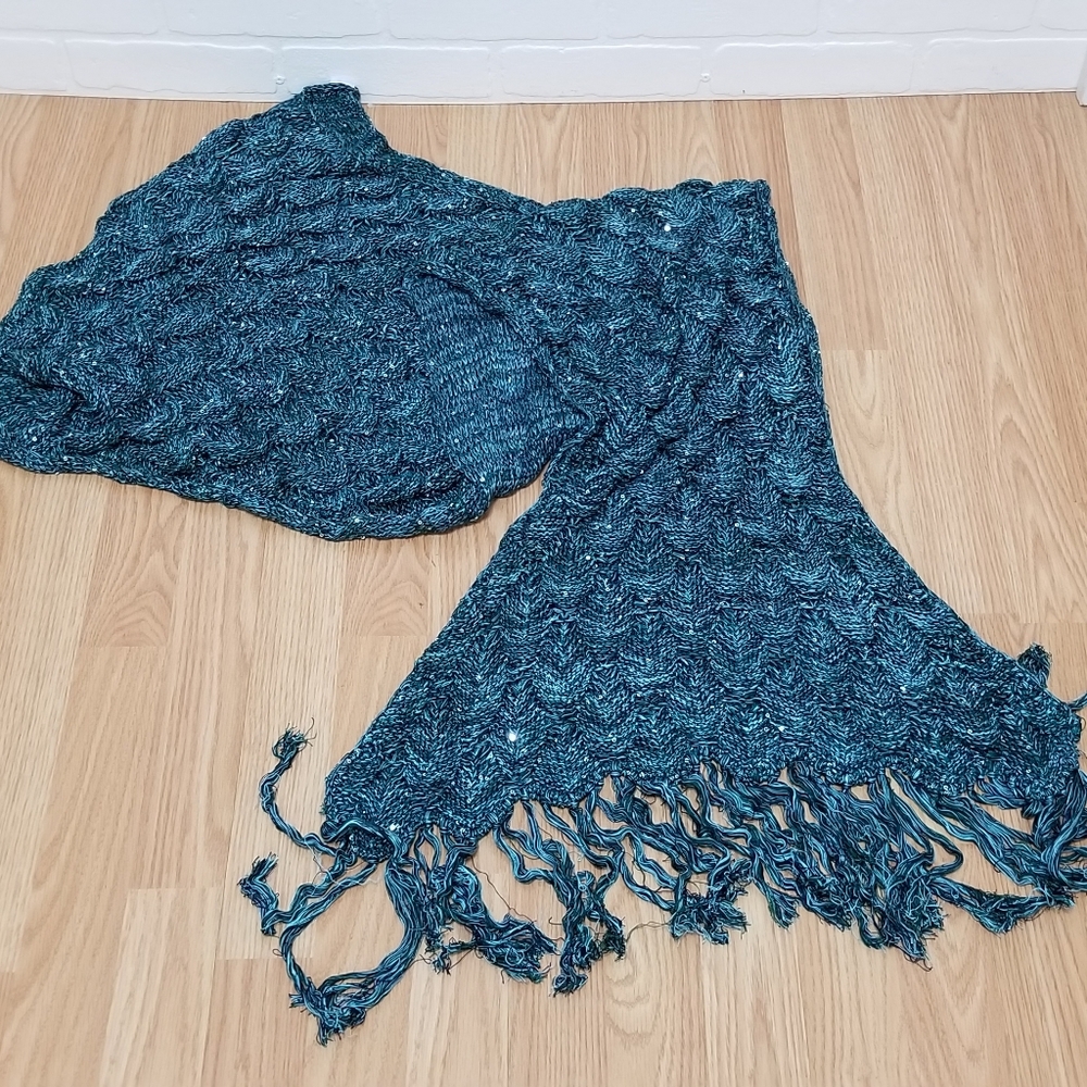 NWOT Seatail Mermaid blanket OS